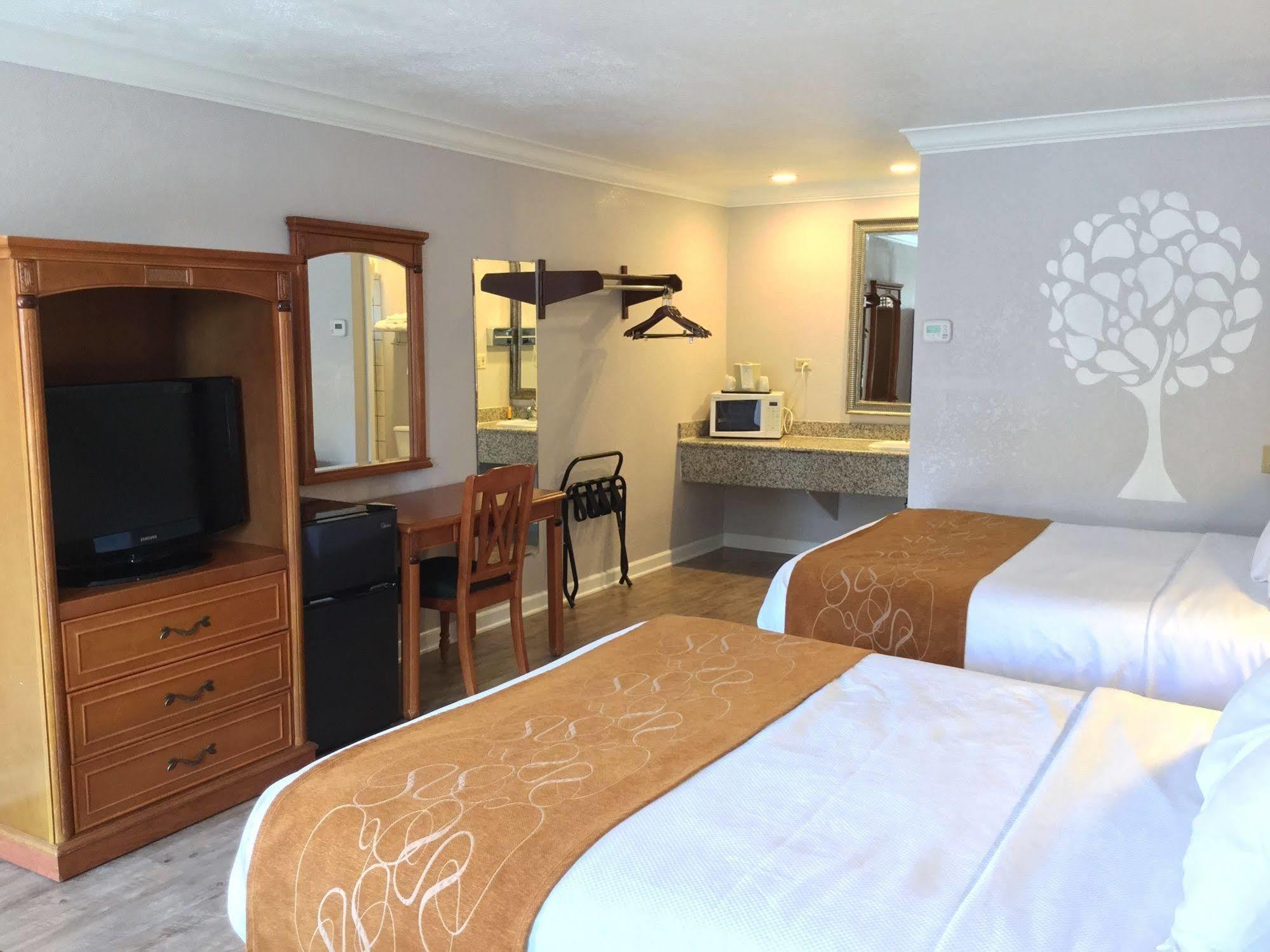 Journey Inn Woodland Extérieur photo