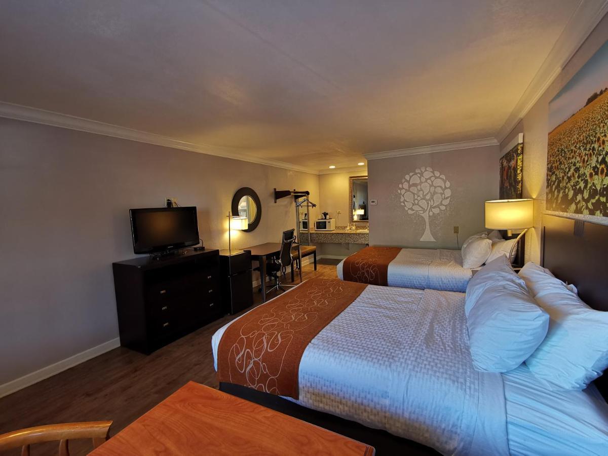 Journey Inn Woodland Extérieur photo